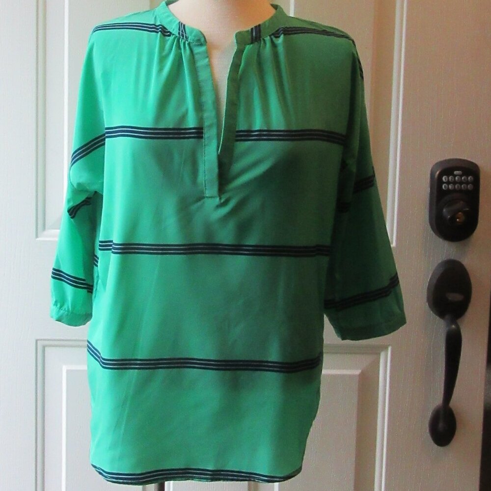 Old Navy Green and Blue Stripe 3/4 Sleeve Flowy V-Neck Tunic Top Size XS